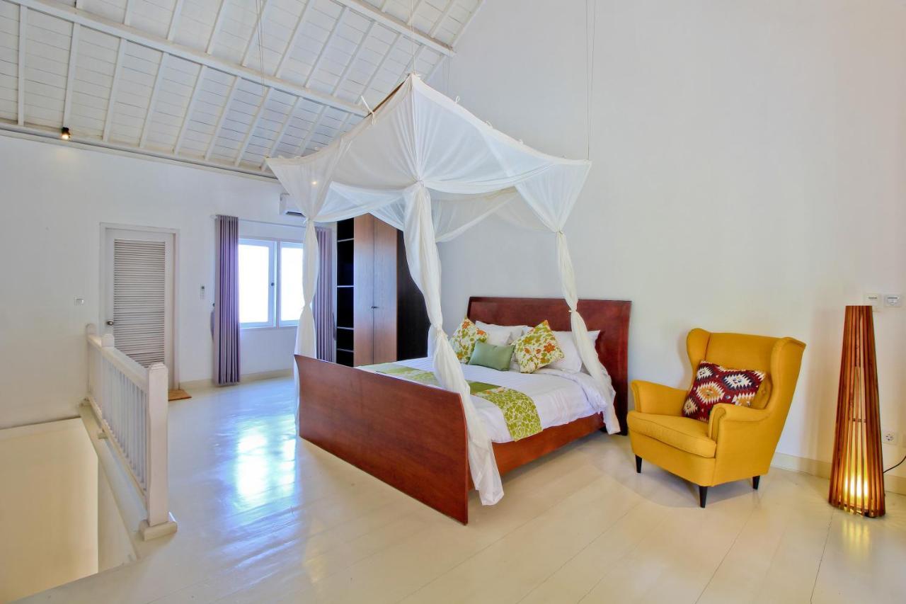 Uma Lima Villa Batu Belig - Close To The Beach Canggu Exterior foto