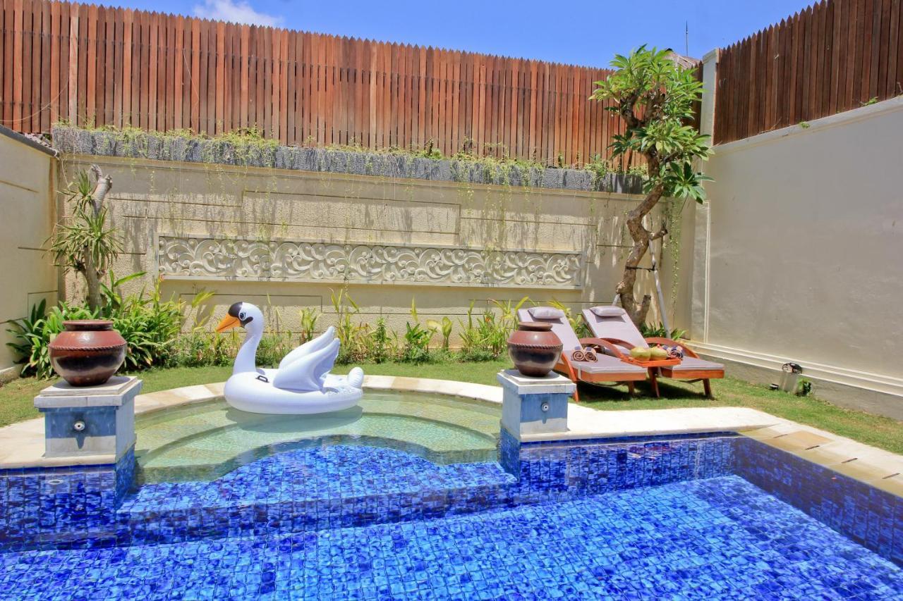 Uma Lima Villa Batu Belig - Close To The Beach Canggu Exterior foto