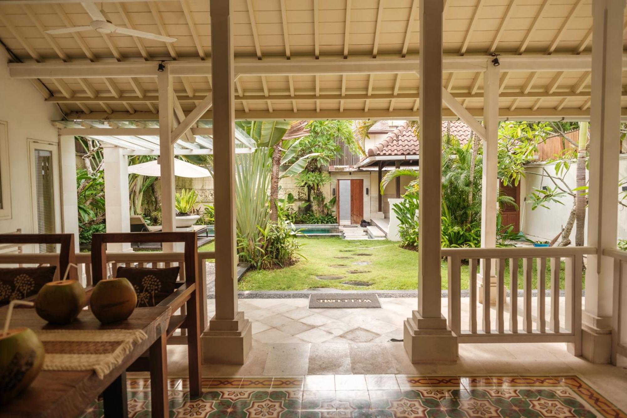 Uma Lima Villa Batu Belig - Close To The Beach Canggu Exterior foto