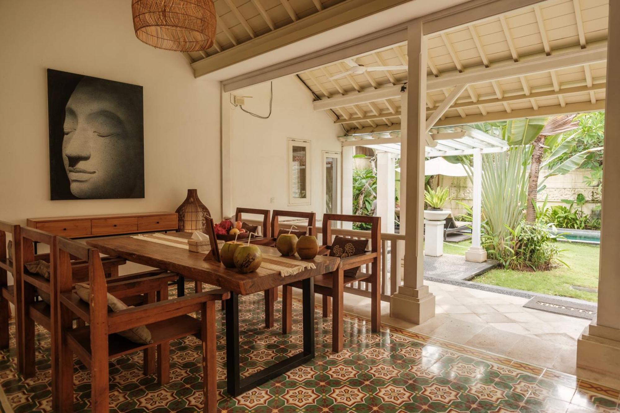 Uma Lima Villa Batu Belig - Close To The Beach Canggu Exterior foto