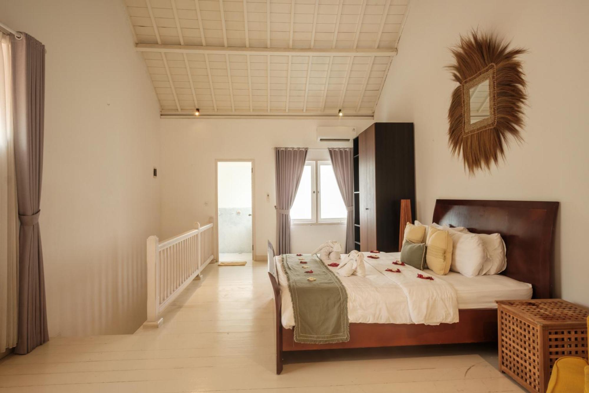 Uma Lima Villa Batu Belig - Close To The Beach Canggu Exterior foto