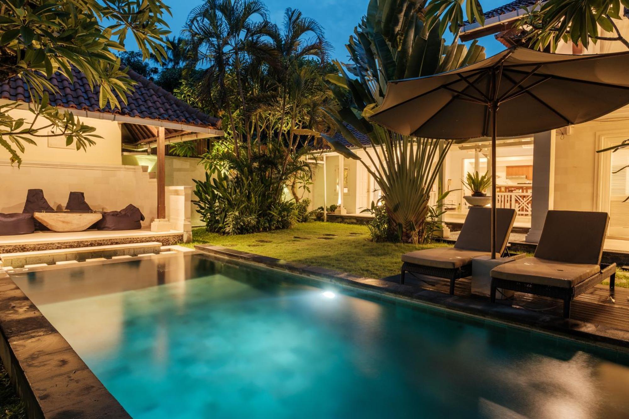 Uma Lima Villa Batu Belig - Close To The Beach Canggu Exterior foto