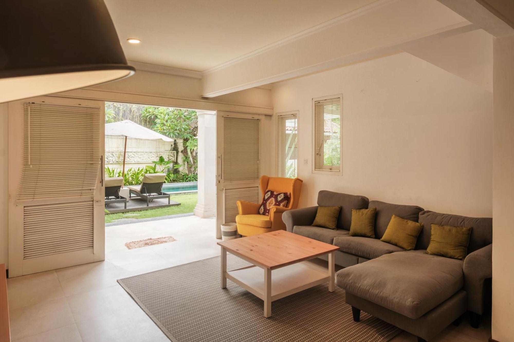 Uma Lima Villa Batu Belig - Close To The Beach Canggu Exterior foto