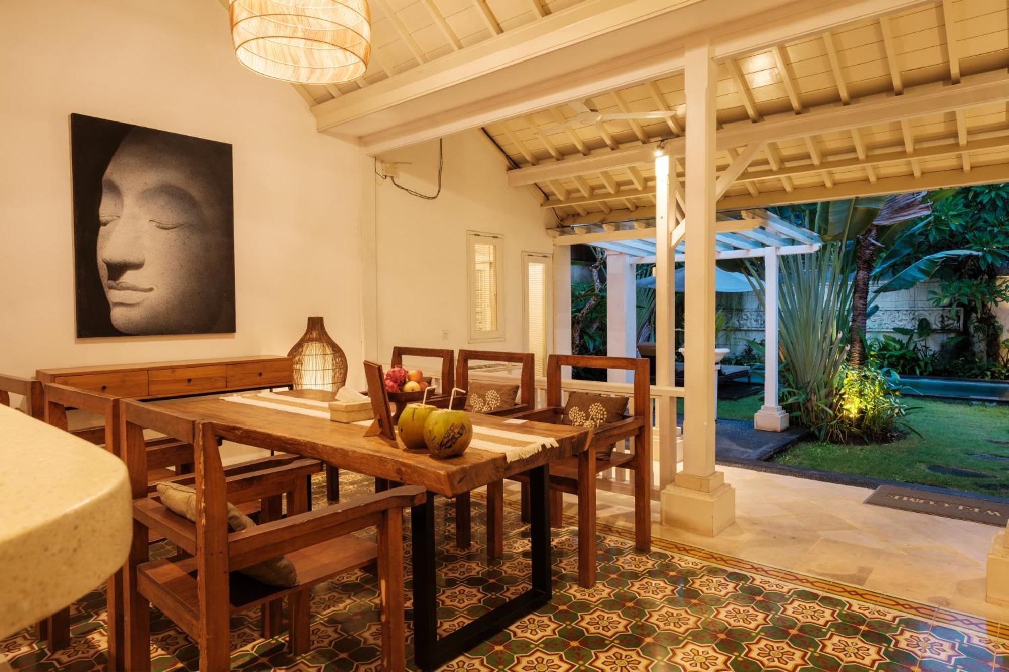 Uma Lima Villa Batu Belig - Close To The Beach Canggu Exterior foto