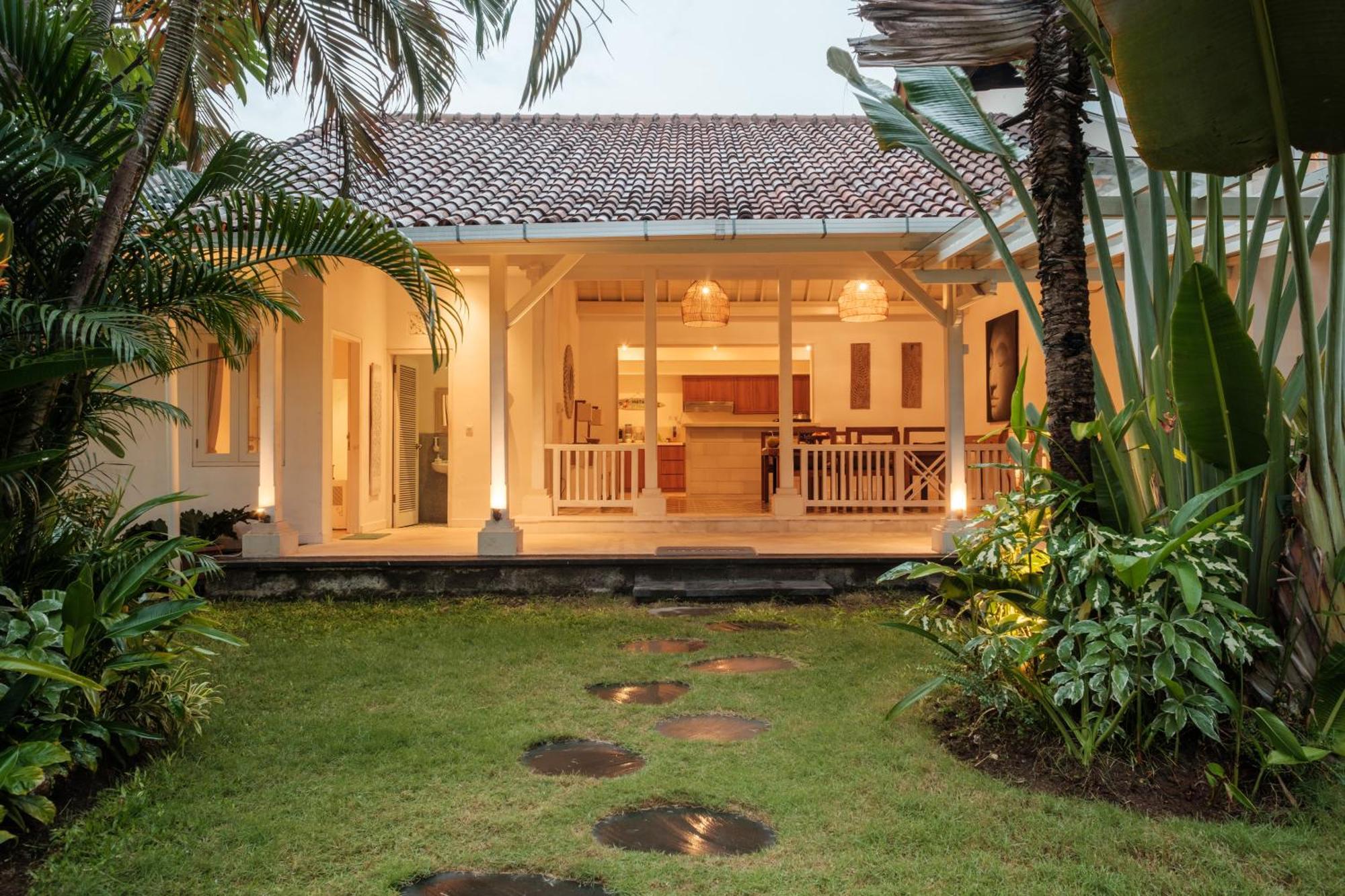 Uma Lima Villa Batu Belig - Close To The Beach Canggu Exterior foto