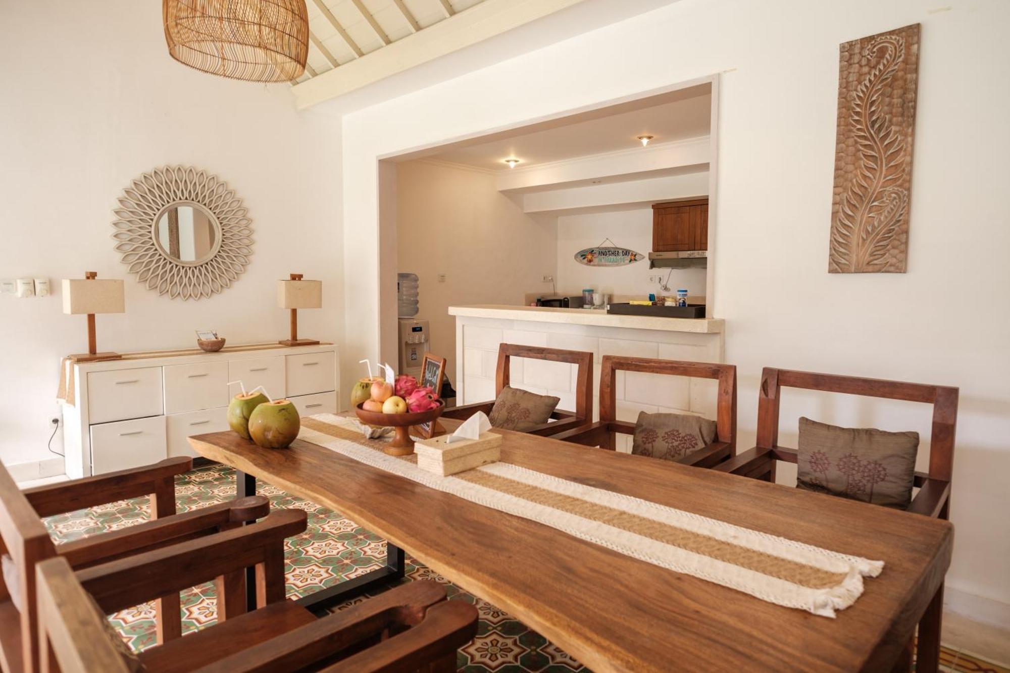 Uma Lima Villa Batu Belig - Close To The Beach Canggu Exterior foto