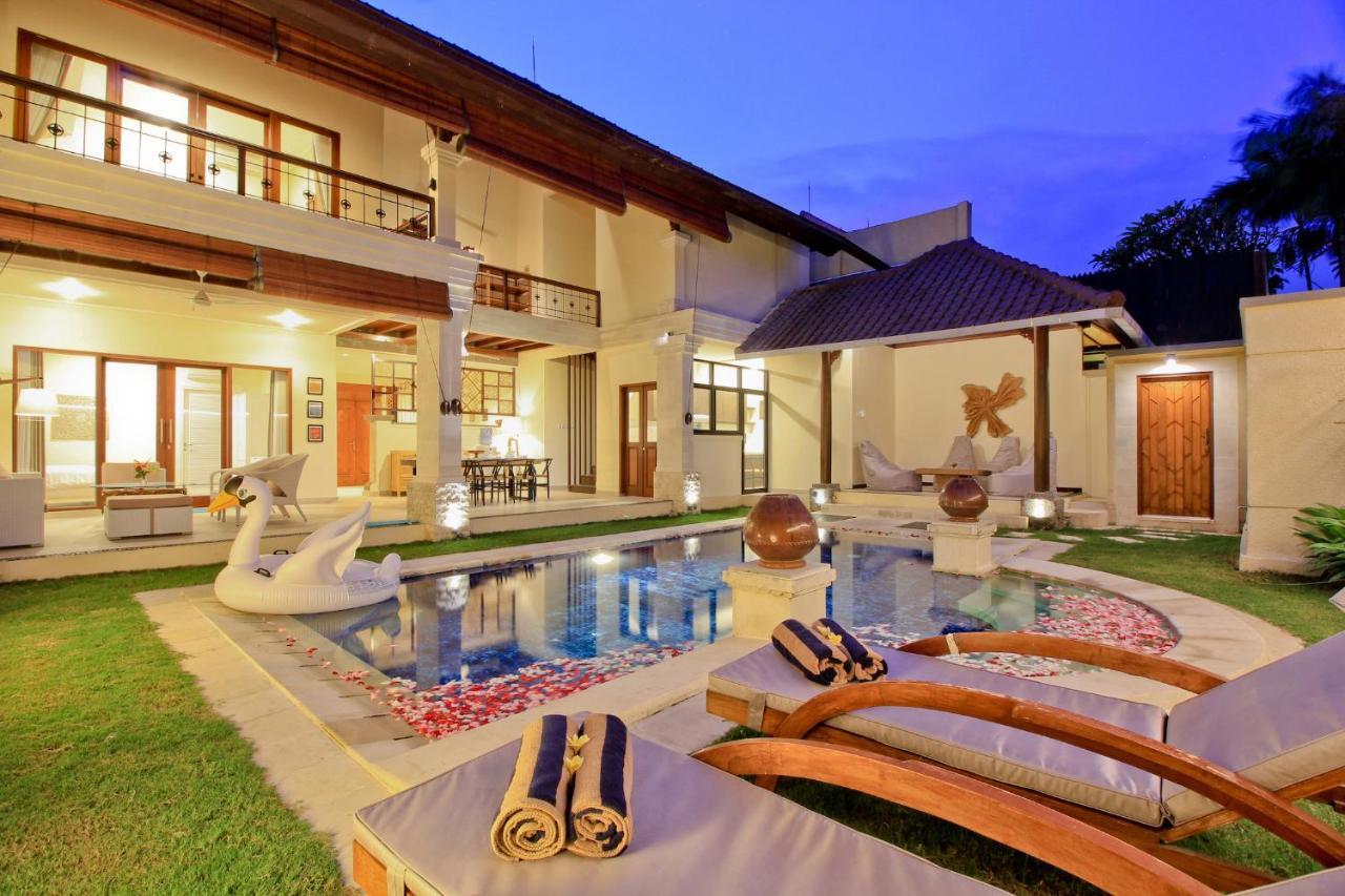 Uma Lima Villa Batu Belig - Close To The Beach Canggu Exterior foto