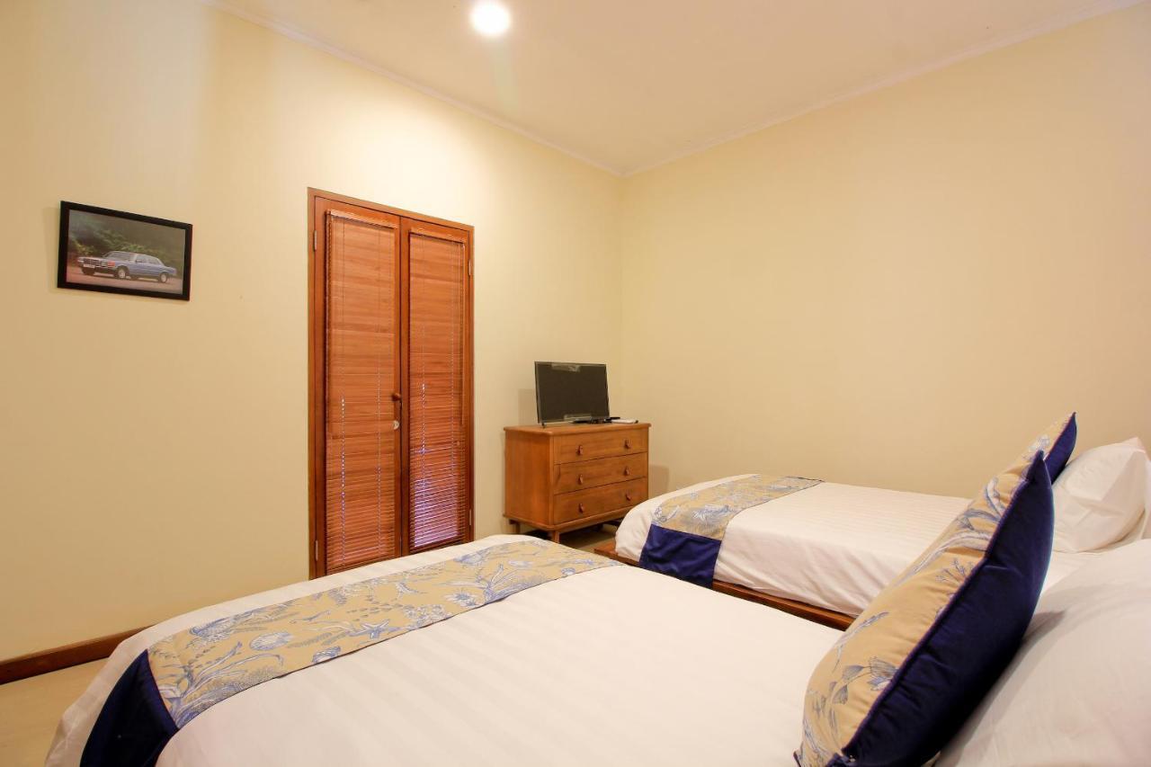 Uma Lima Villa Batu Belig - Close To The Beach Canggu Exterior foto